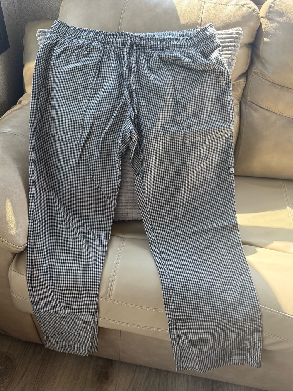Chef Works Women’s Checkered Chef Pants. Size Medium. Cotton Blend, 4 pockets